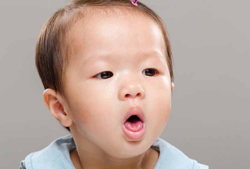 Trẻ 12 tháng chưa mọc răng do nhiều nguyên nhân gây ra