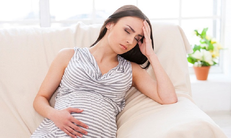 Phụ nữ đang mang thai cần thận trọng nếu muốn sử dụng viên uống Advil để giảm đau