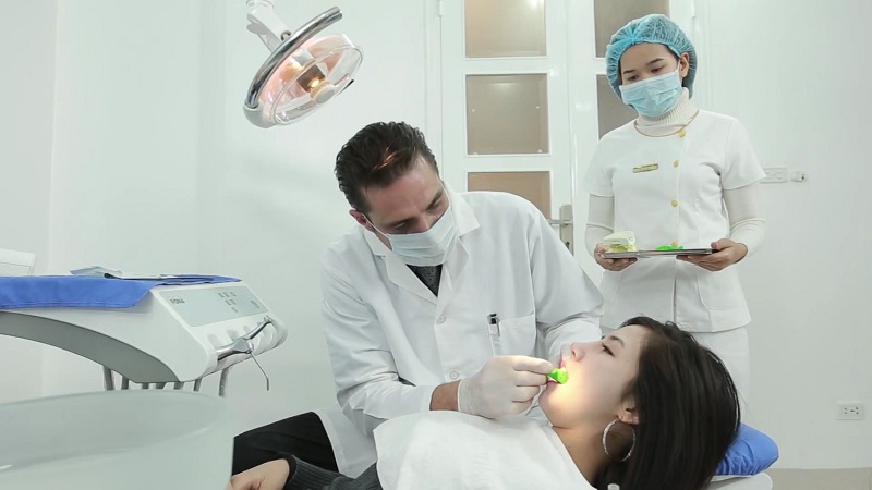 Bọc răng sứ tại nha khoa Việt Anh