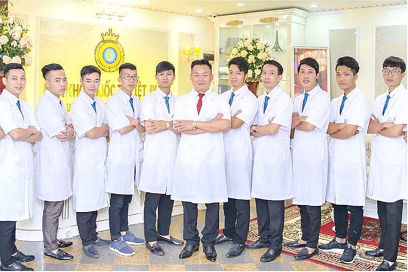 Phòng khám nha khoa Việt Đức sở hữu đội ngũ bác sĩ giỏi