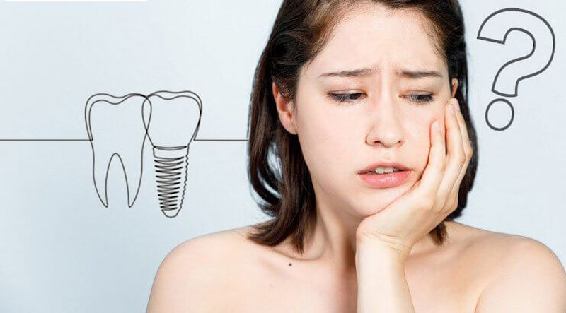 Trồng răng hàm có đau không là câu hỏi được nhiều người quan tâm