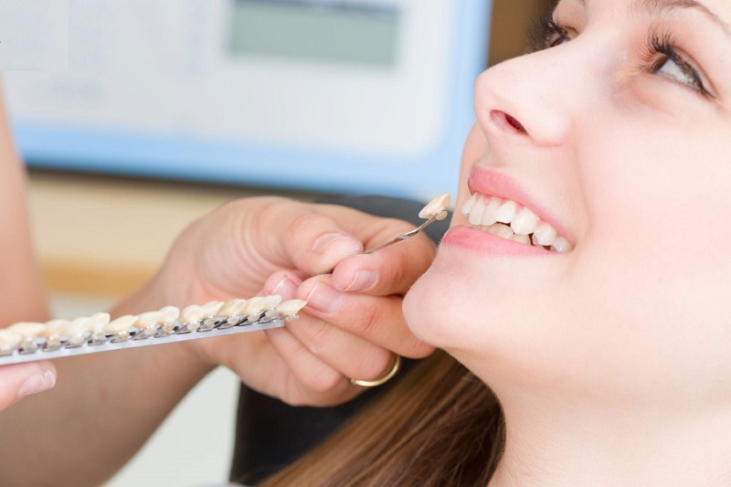 Trồng răng khểnh có đau không có lẽ là thắc mắc của rất nhiều người đang có nhu cầu thực hiện dịch vụ này