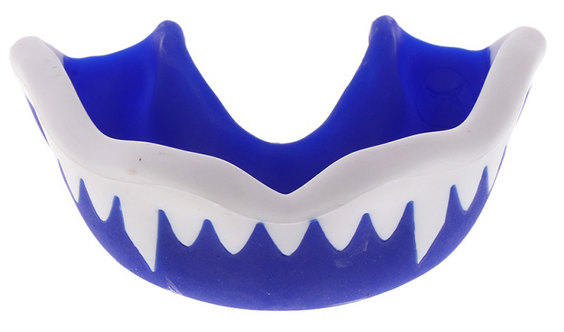 Miếng bọc răng là dụng cụ cần thiết được nhiều bác sĩ nha khoa khuyên dùng