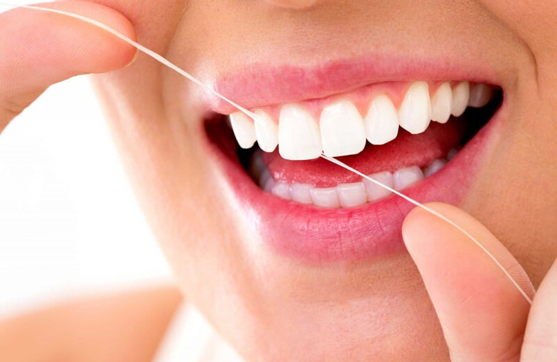 Bọc răng sứ giá rẻ có thể dẫn tới khớp cắn không chuẩn 