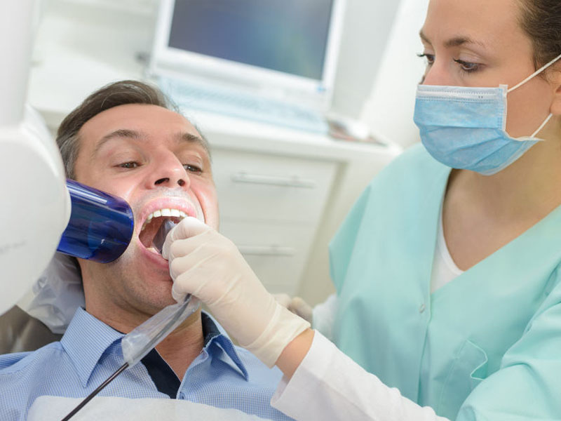 Bọc răng sứ là phương pháp nha khoa thẩm mỹ được ưa chuộng hiện nay