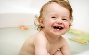 Trẻ Mọc Răng Sớm Có Sao Không Và Cách Xử Lý