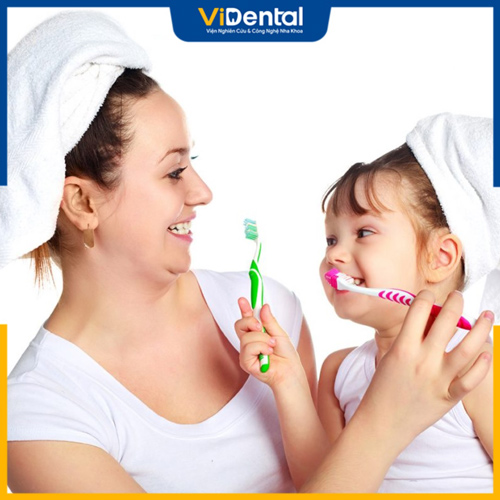 Phụ huynh cần chú ý vệ sinh răng miệng cho bé sạch sẽ