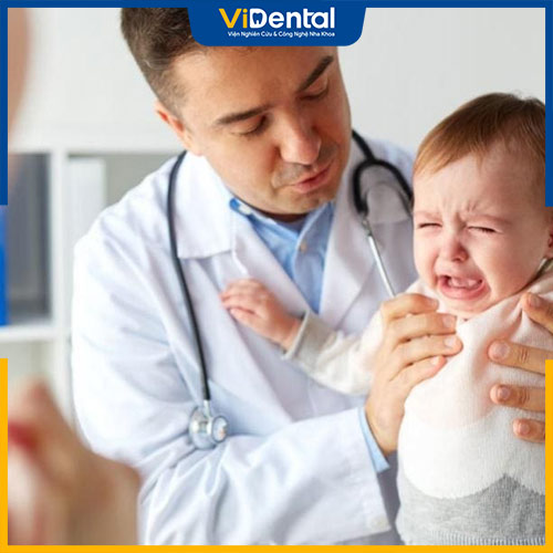 Tại Vidental Kid trẻ được khám và điều trị bởi bác sĩ giỏi